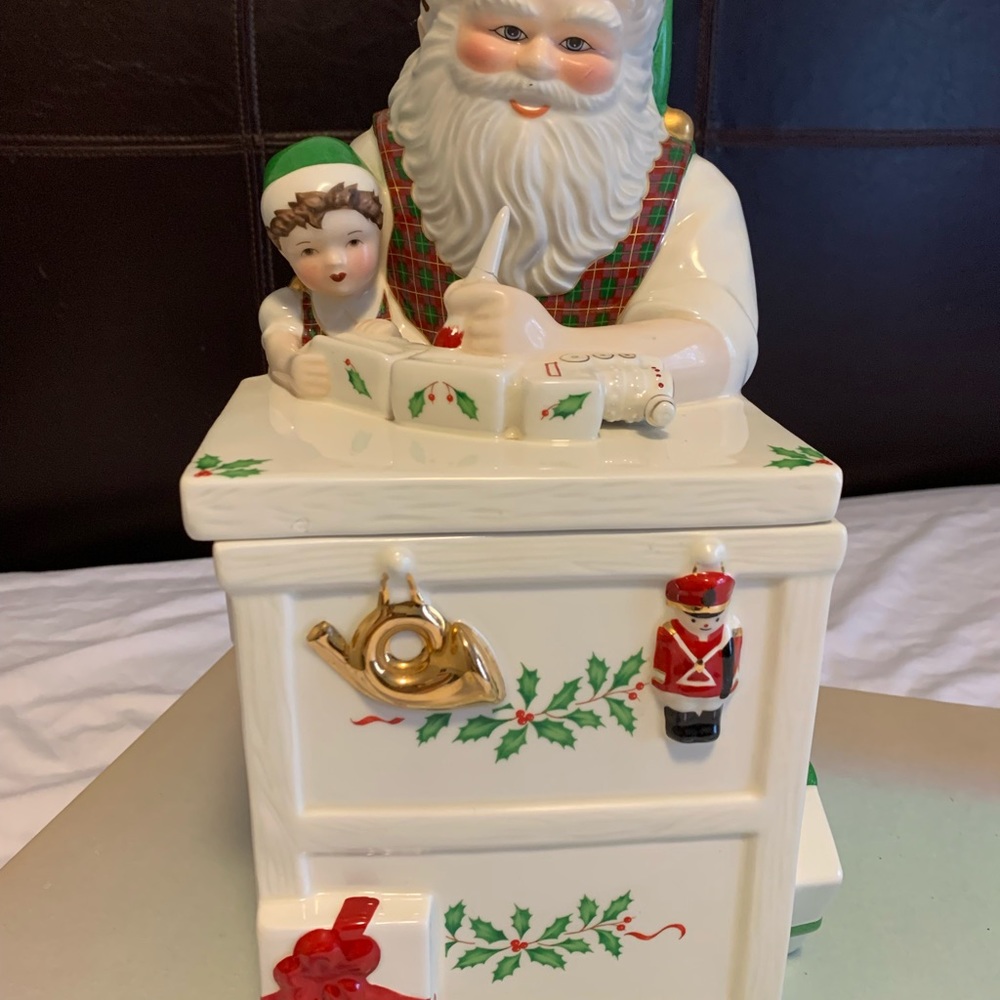 LENOX Large Cookie Jar Santa & Elf Painting Train Holiday Toy Shop Collectible! - Picture 1 of 13
